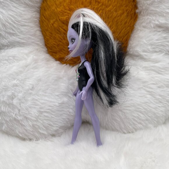 Mattel Enchantimals Sage Skunk Doll 6IN (SKU: 407TO) - Picture 6 of 7